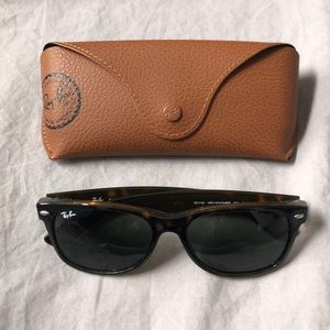 Wayfarer Ray-Bans